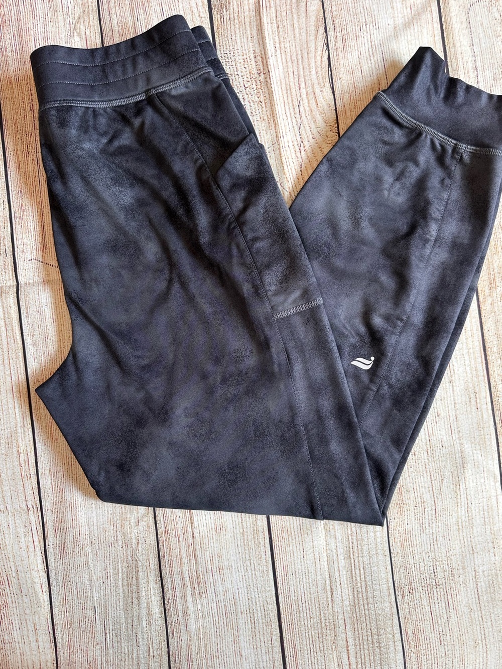 Fabletics On-The-Go Cold Weather Jogger Onyx Smudge M